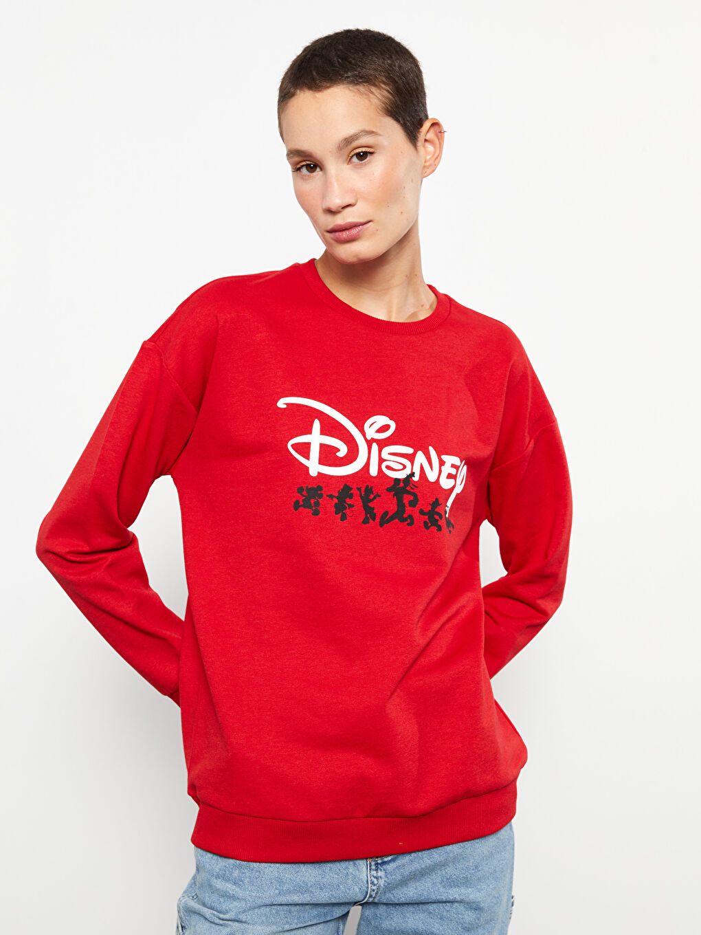 LCW Vision Kırmızı Bisiklet Yaka Mickey ve Arkadaşları Baskılı Uzun Kollu Kadın Sweatshirt - 1