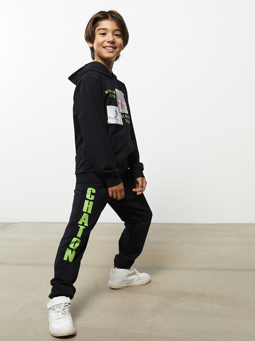 Lacivert Kapüşonlu Baskılı Uzun Kollu Erkek Çocuk Sweatshirt ve Eşofman Altı