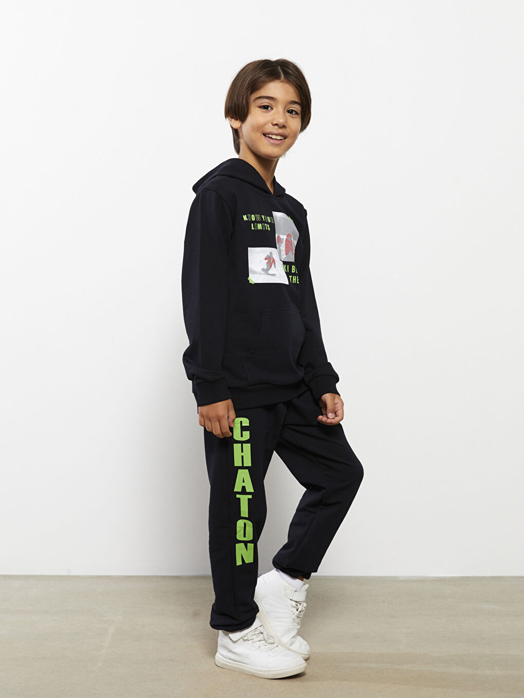 Lacivert Kapüşonlu Baskılı Uzun Kollu Erkek Çocuk Sweatshirt ve Eşofman Altı-1