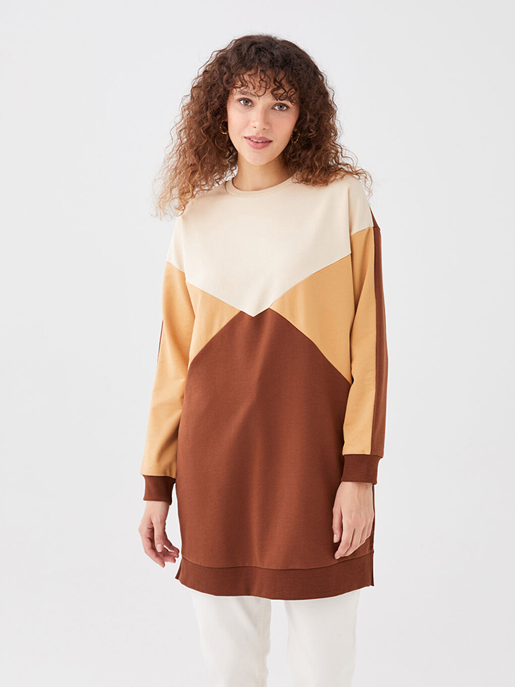 LCWAIKIKI Basic Kahverengi Bisiklet Yaka Renk Bloklu Uzun Kollu Oversize Kadın Sweatshirt Tunik