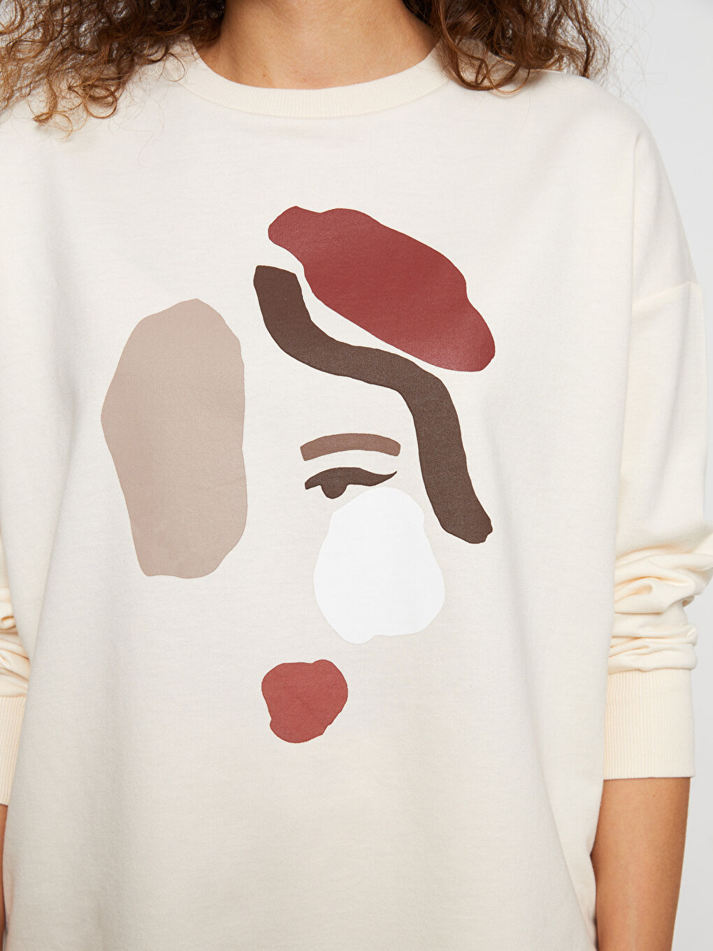 Ekru Bisiklet Yaka Baskılı Uzun Kollu Oversize Kadın Sweatshirt-3