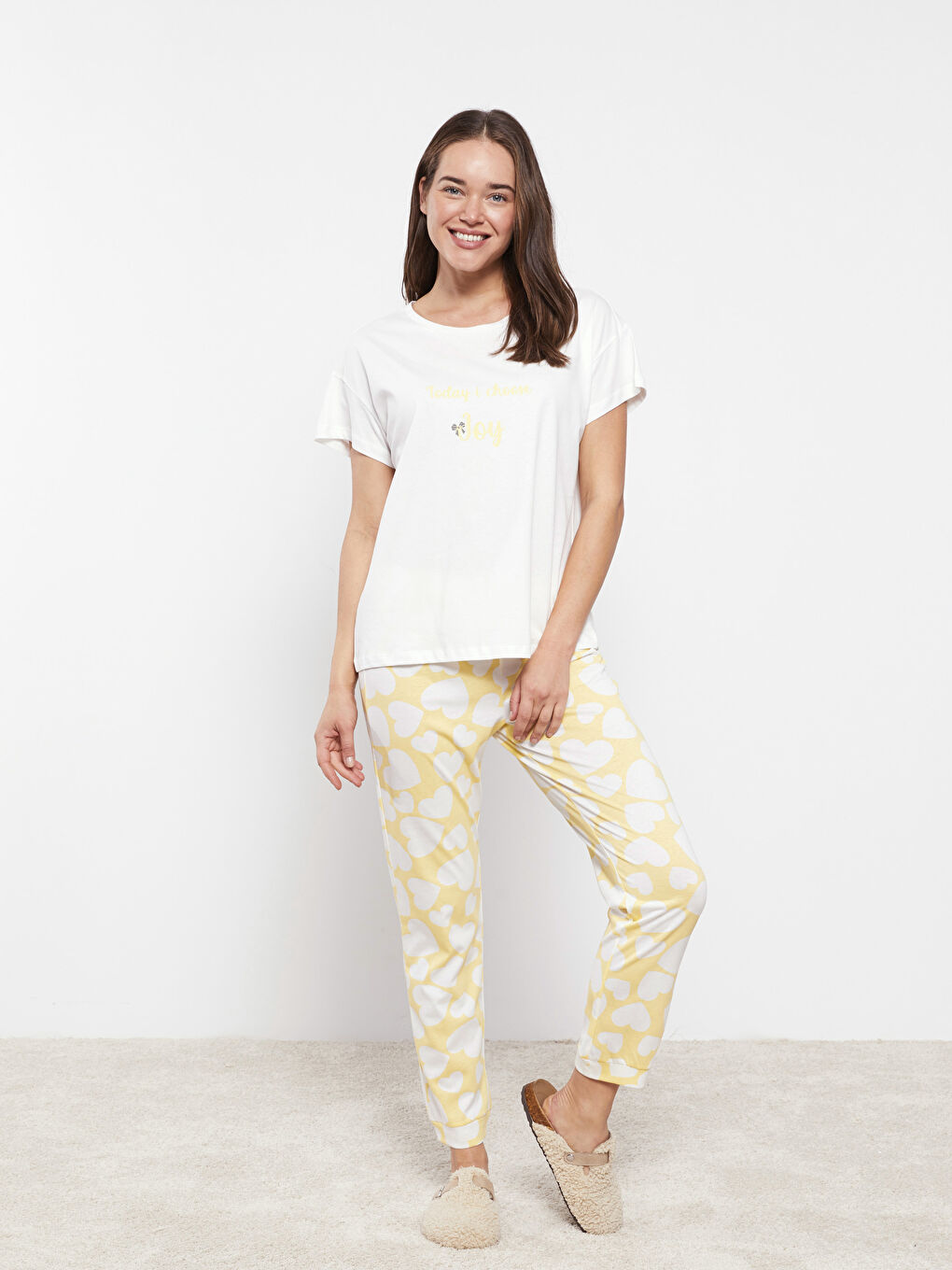 Sarı Bisiklet Yaka Baskılı Kısa Kollu Kadın Pijama Takımı-1