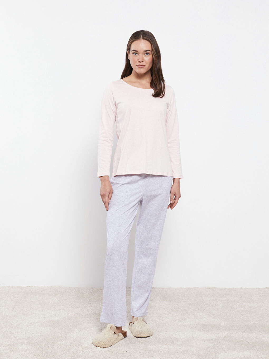 Gri Bisiklet Yaka Düz Uzun Kollu Kadın Pijama Takımı-2