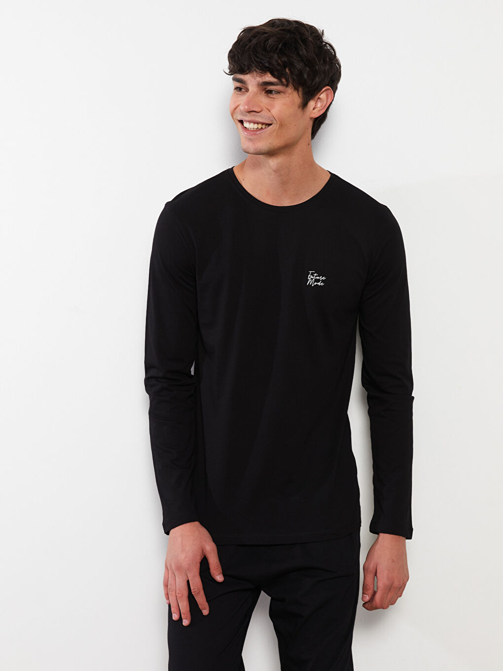 Haut de pyjama à col rond et manches longues pour hommes