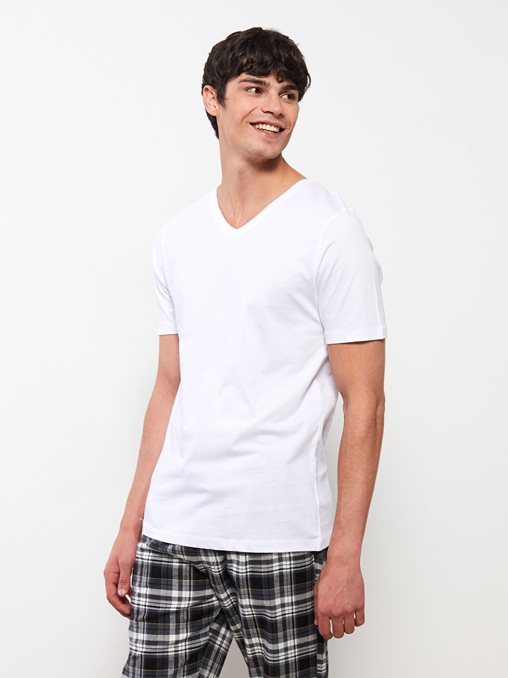 Beyaz V Yaka Kısa Kollu Pamuklu Erkek Atlet-2