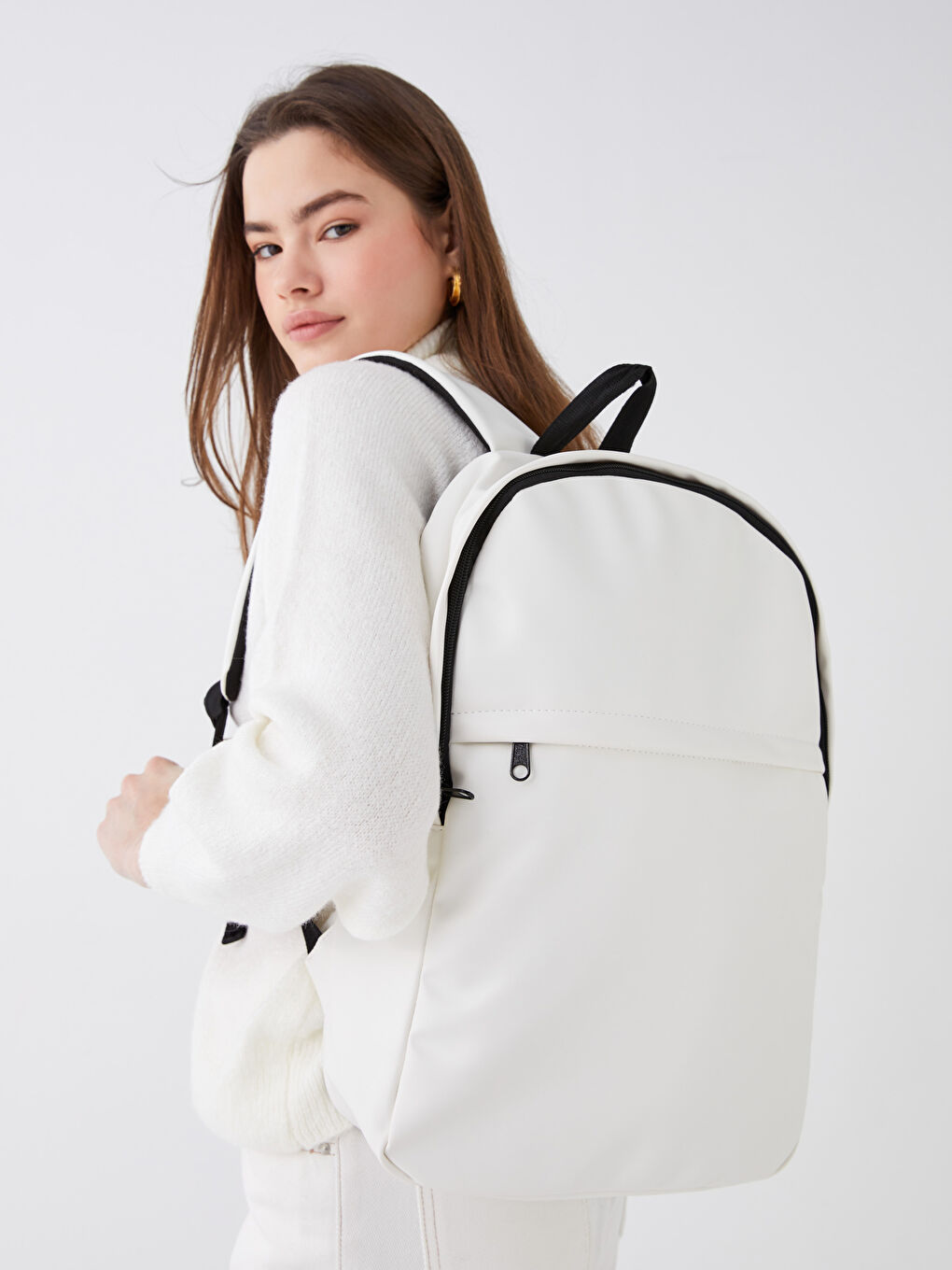 Ekru Deri Görünümlü Kadın Sırt Çantası-1
