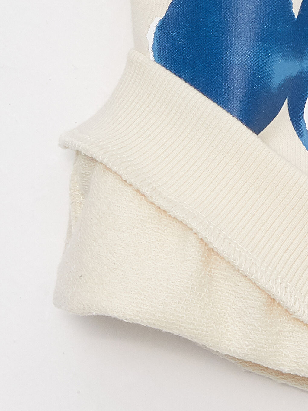 Bej Bisiklet Yaka Uzun Kollu Mickey Mouse Baskılı Erkek Bebek Sweatshirt ve Eşofman Alt 2'li Takım-4