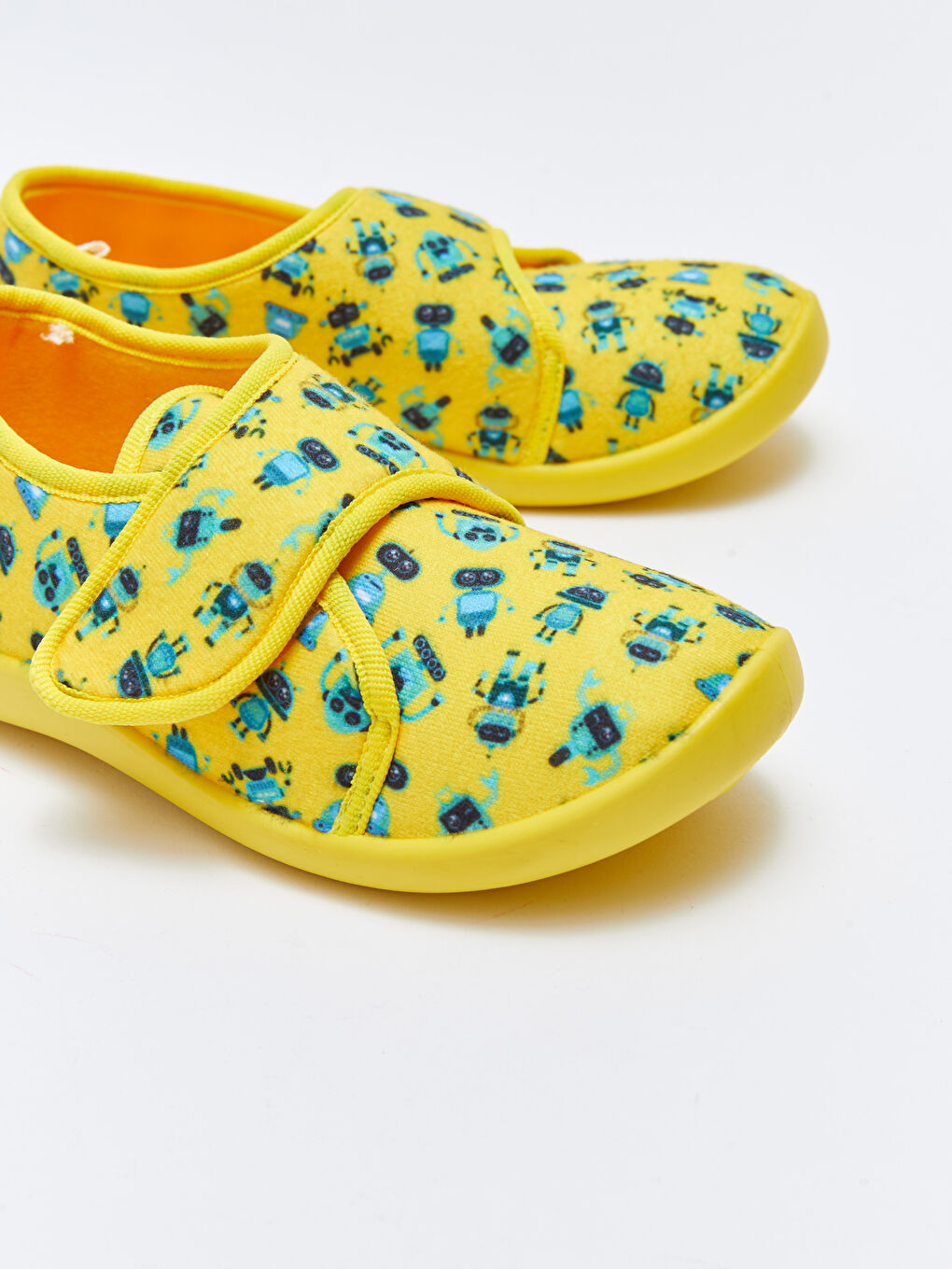 Sarı Baskılı Cırt Cırtlı Erkek Çocuk Panduf-2