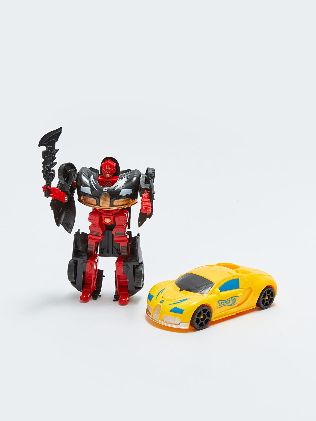 Robota Dönüşebilen Oyuncak Araba-3