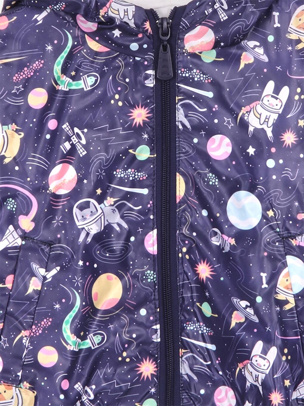 Mor Kapüşonlu Uzun Kollu Desenli Kız Bebek Yağmurluk-2