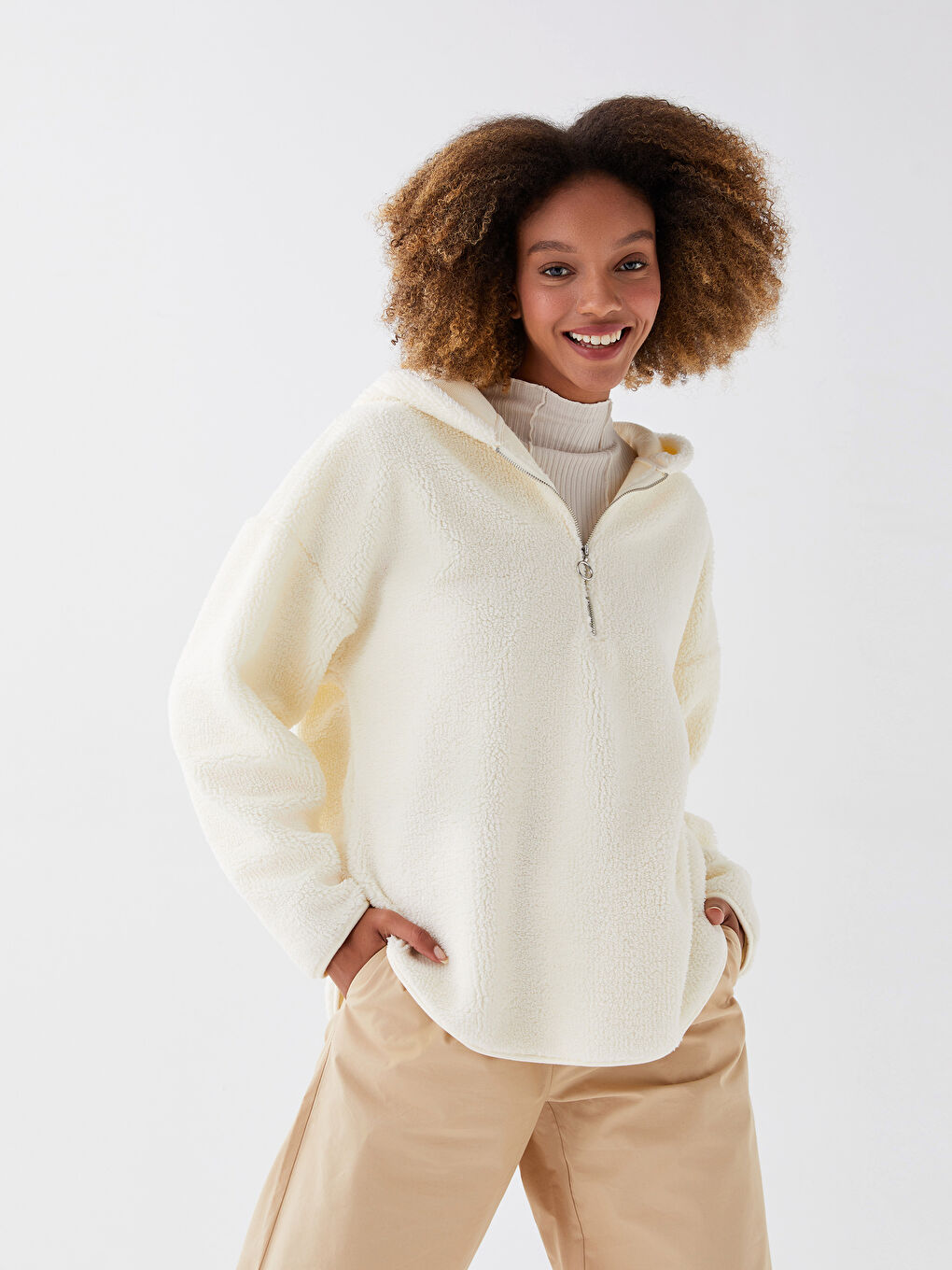 Ekru Kapüşonlu Düz Uzun Kollu Kadın Polar Sweatshirt