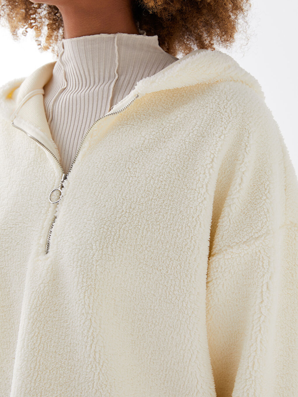 Ekru Kapüşonlu Düz Uzun Kollu Kadın Polar Sweatshirt-3