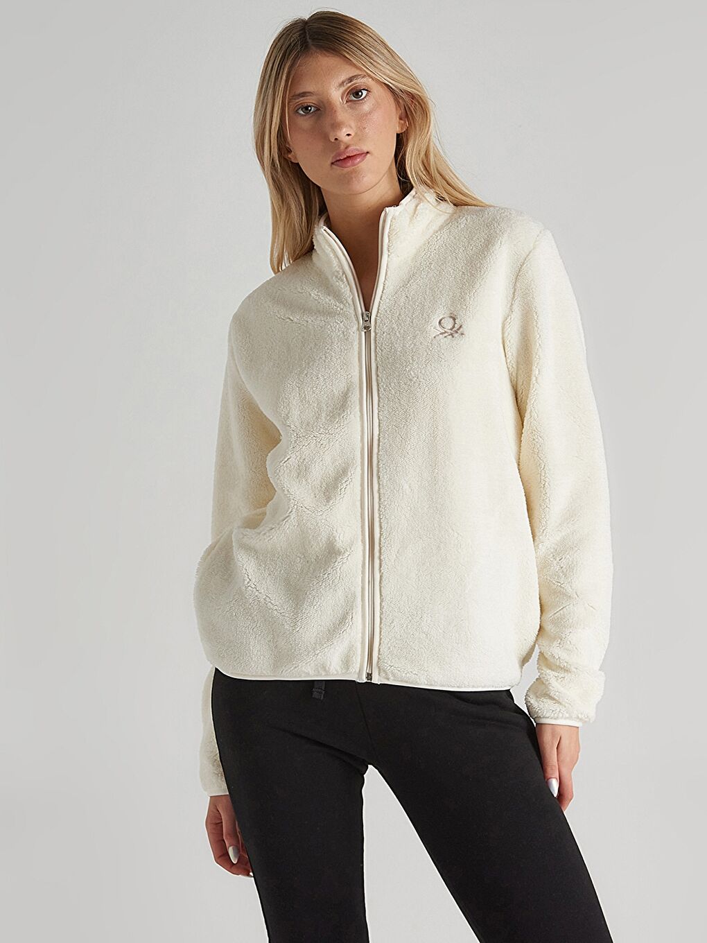 Ekru Dik Yaka Nakışlı Uzun Kollu Polar Kadın Spor Hırka-2