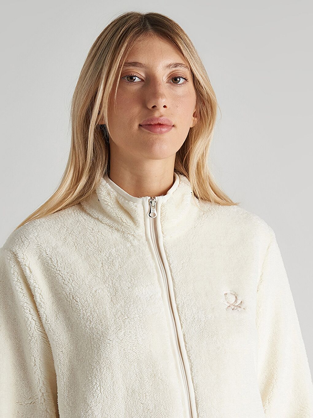 Ekru Dik Yaka Nakışlı Uzun Kollu Polar Kadın Spor Hırka-3