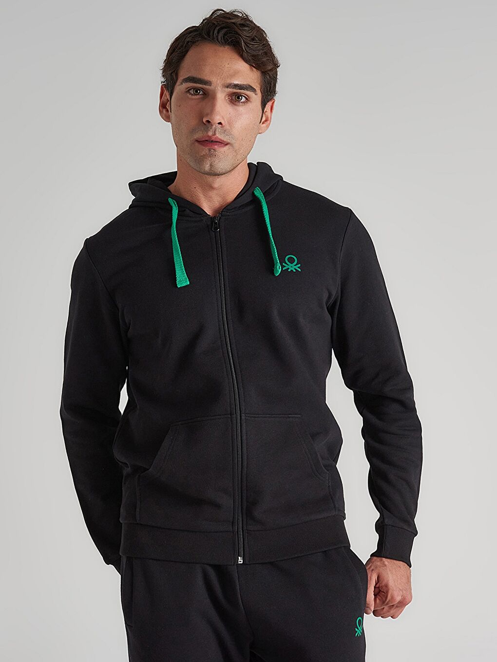 Siyah Kapüşonlu Uzun Kollu Erkek Fermuarlı Sweatshirt-2