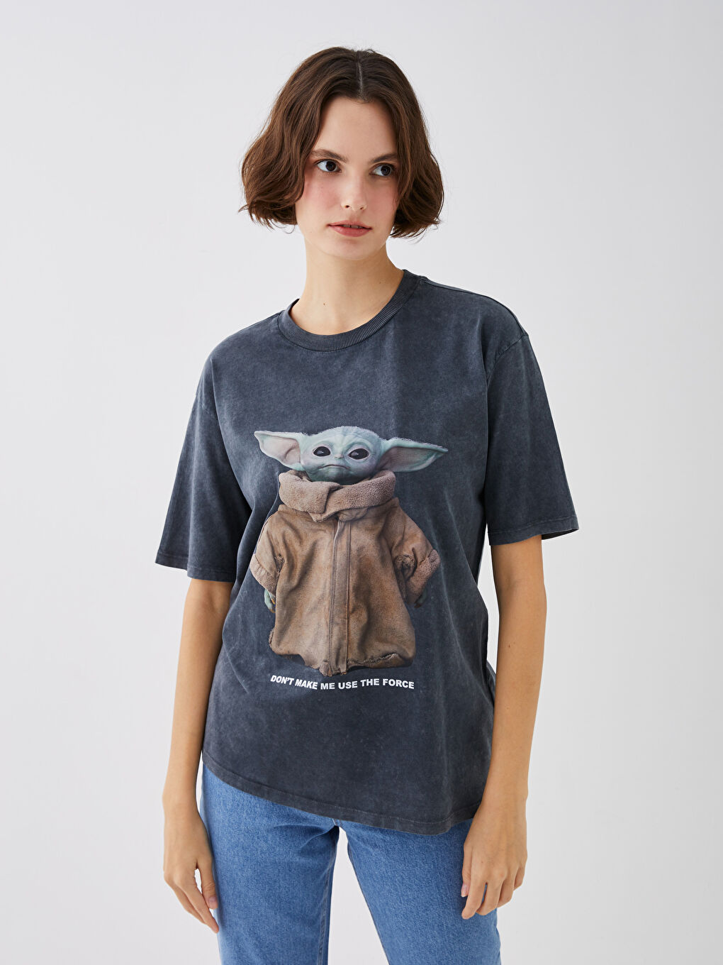 Antrasit Bisiklet Yaka Star Wars Baskılı Kadın Tişört-1