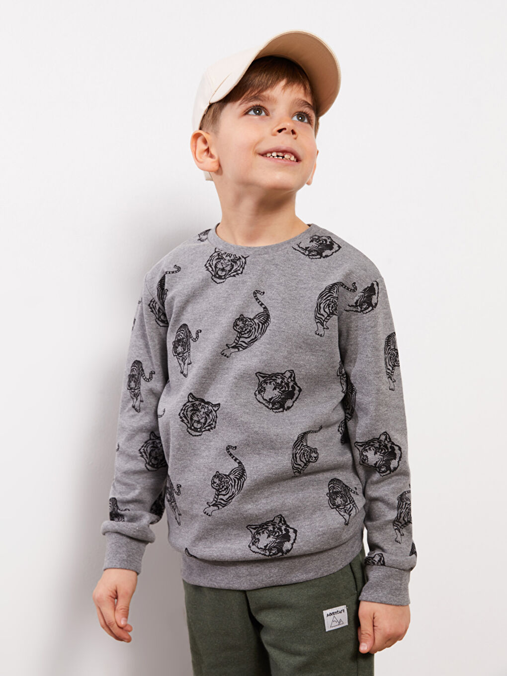 Crew Neck Printed Long Sleeve Boys' Sweatshirt-2