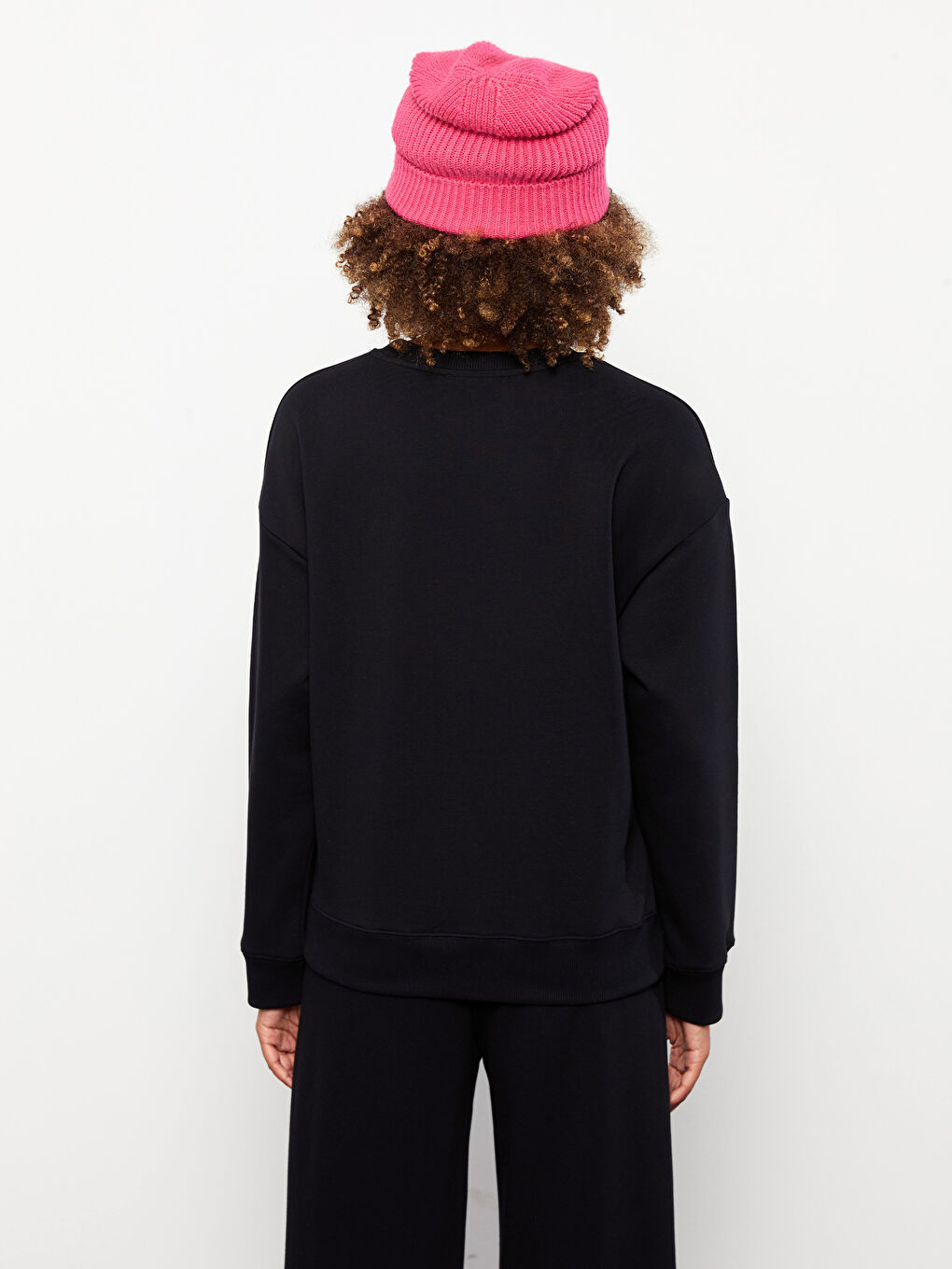 Siyah Bisiklet Yaka Düz Kadın Kalın Sweatshirt-5