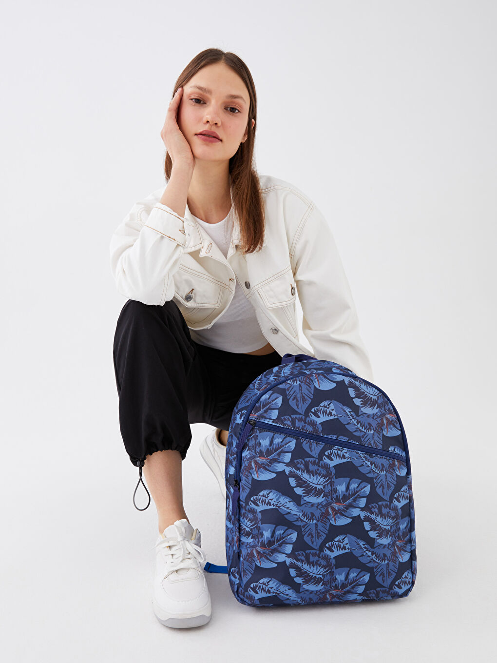 Mavi Desenli Kadın Sırt Çantası