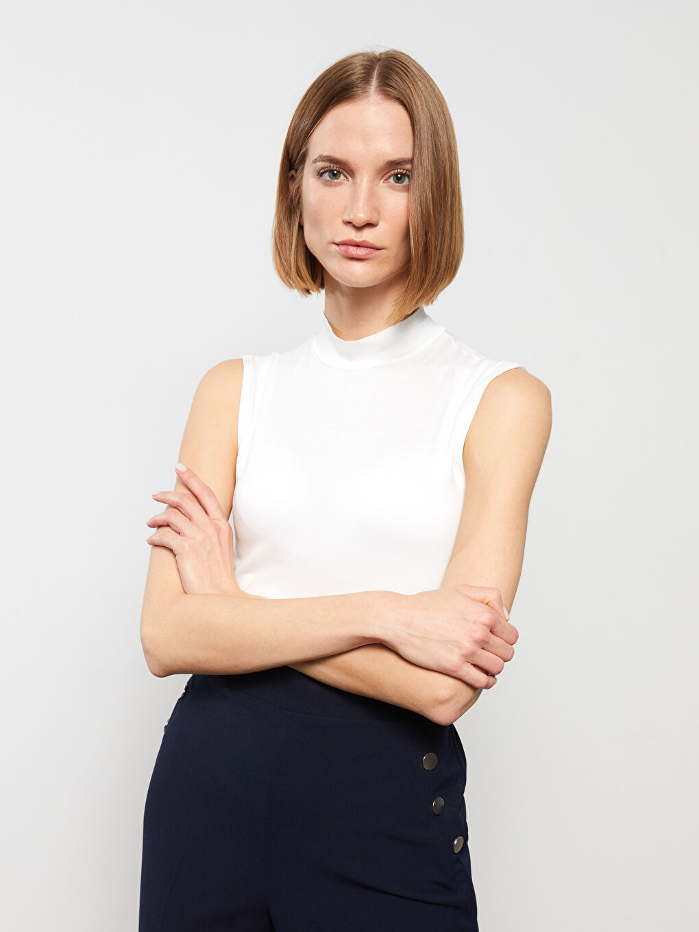 Ekru Kadın Dik Yaka Düz Atlet