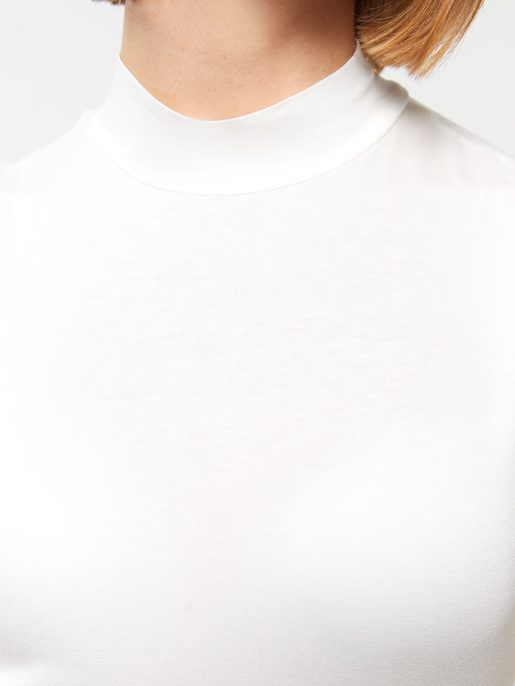 Ekru Kadın Dik Yaka Düz Atlet-3