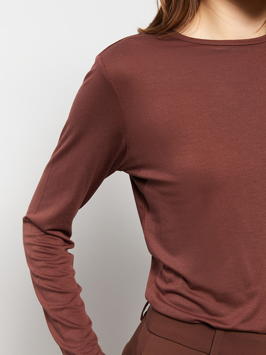 تيشيرت كم طويل سادة بياقة دائرية للسيدات-3