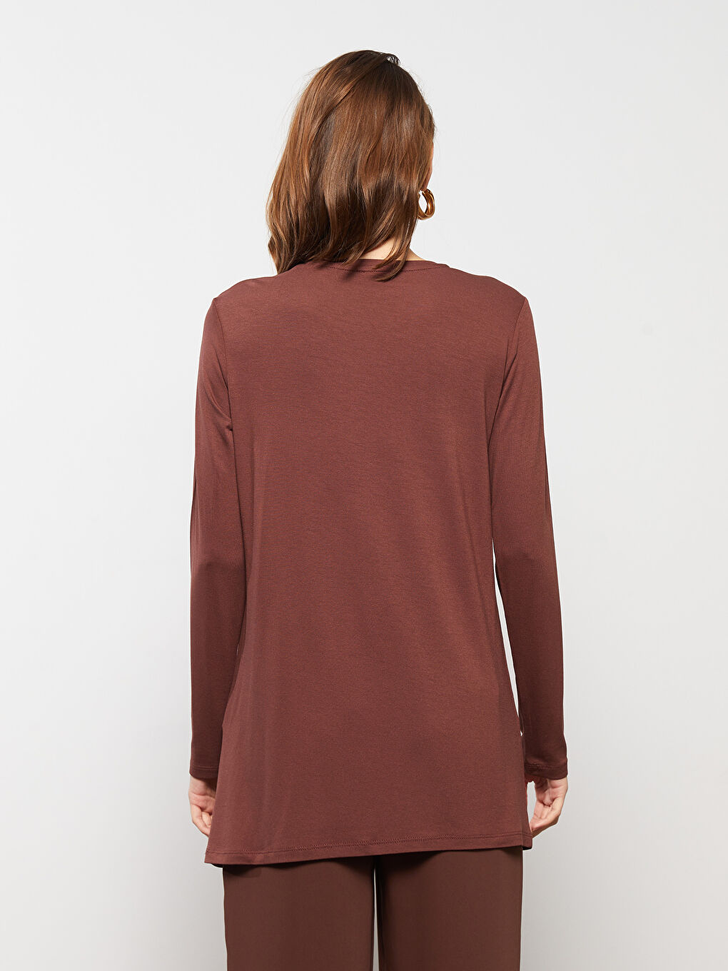 تيشيرت كم طويل سادة بياقة دائرية للسيدات-4