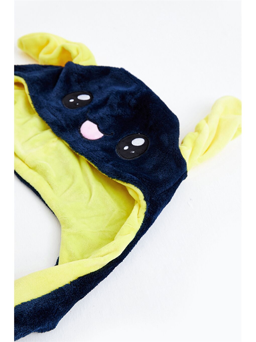 Lacivert Hareketli Kulak Aplikeli Kadın Şapka-4