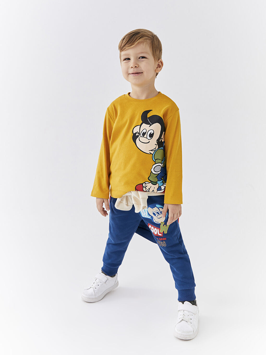 Tricou pentru Bebeluși Băieți cu Mânecă Lungă, Guler Rotund, Imprimat cu Maimuță Nostalgică-2