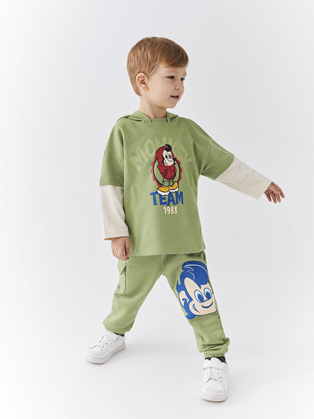 LCW baby Açık Yeşil Kapüşonlu Uzun Kollu Nostaljik Maymun Baskılı Erkek Bebek Sweatshirt - 1