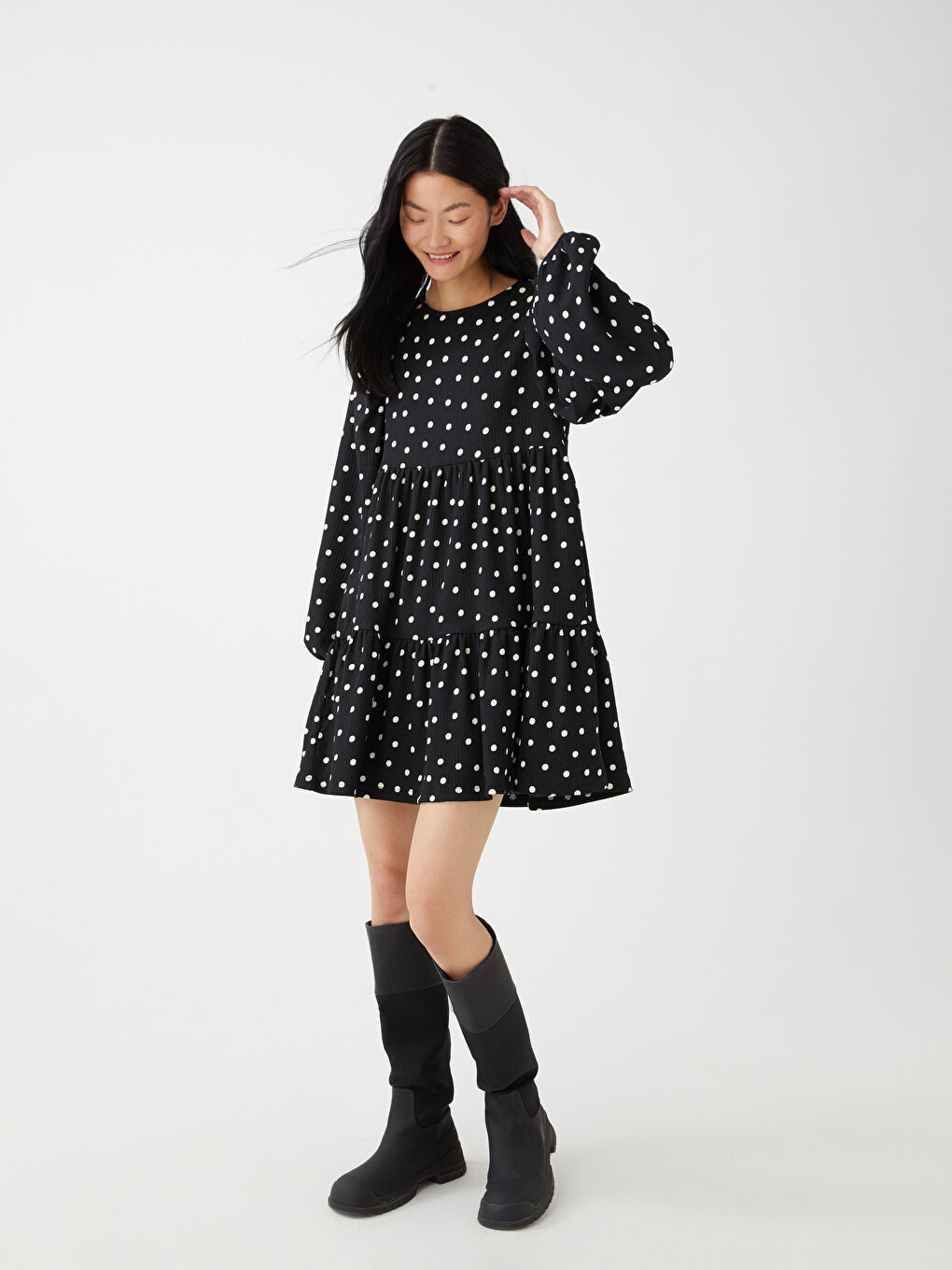 فستان نسائي كم طويل بنقشة البولكا دوت وياقة دائرية-1