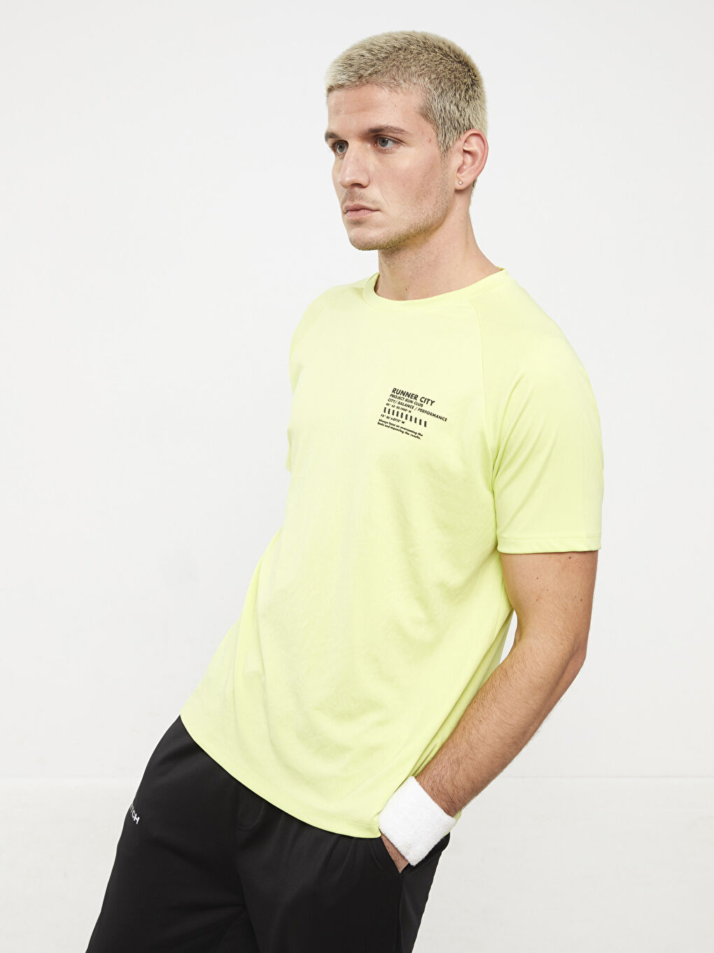 تي شيرت رجالي مطبوع بكم قصير وكول مدور-2