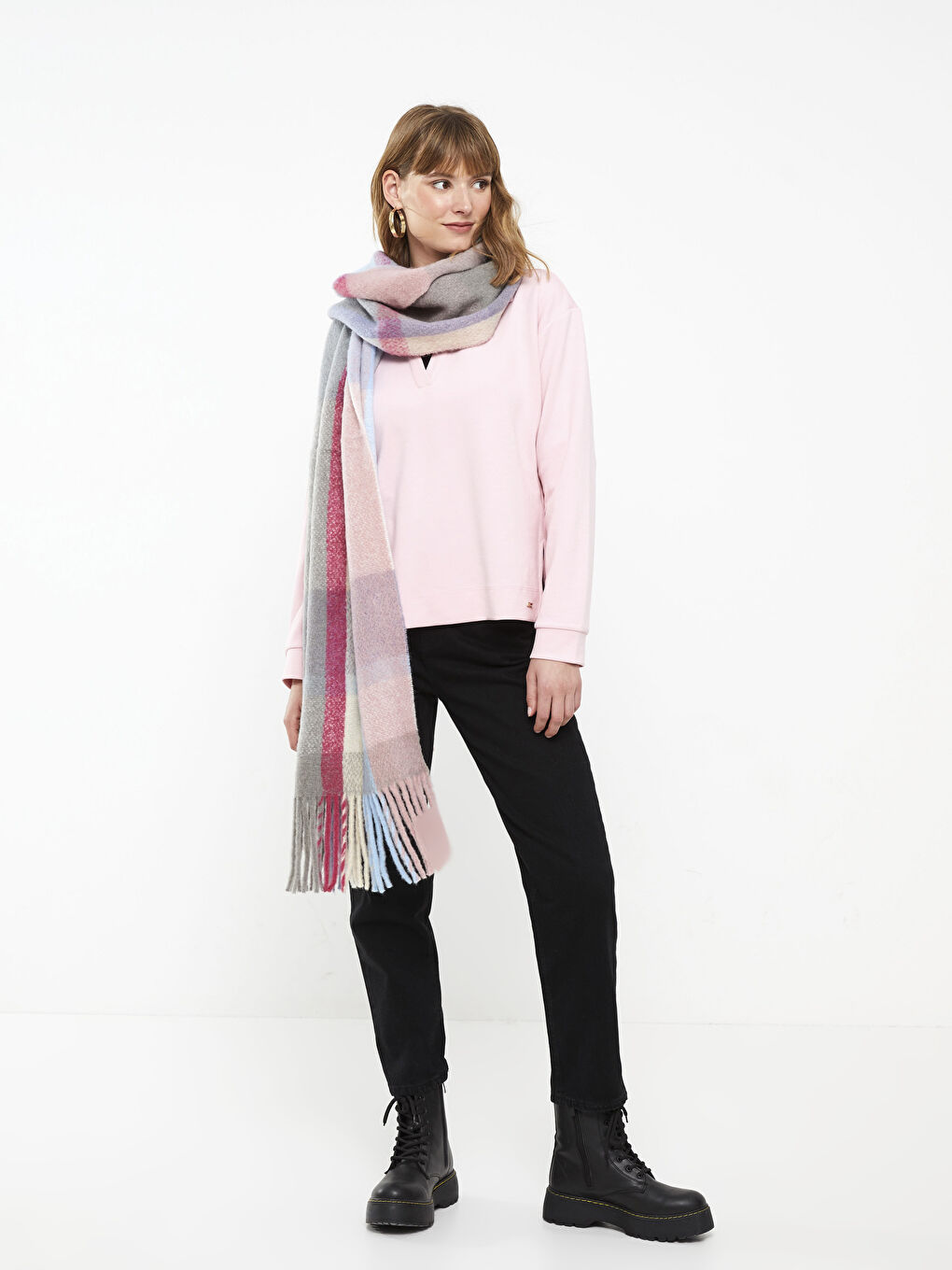 Mavi Ekose Desenli Saçaklı Kadın Atkı-1