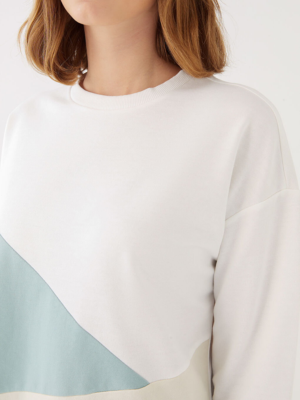 Ekru Bisiklet Yaka Renk Bloklu Uzun Kollu Kadın Sweatshirt-3
