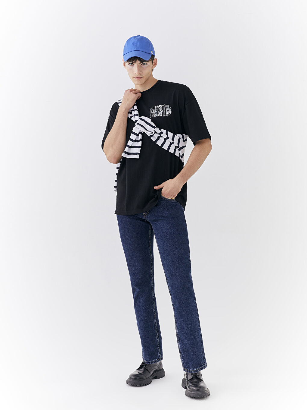 Siyah Bisiklet Yaka Kısa Kollu Nostaljik Maymun Baskılı Penye Erkek Tişört-4