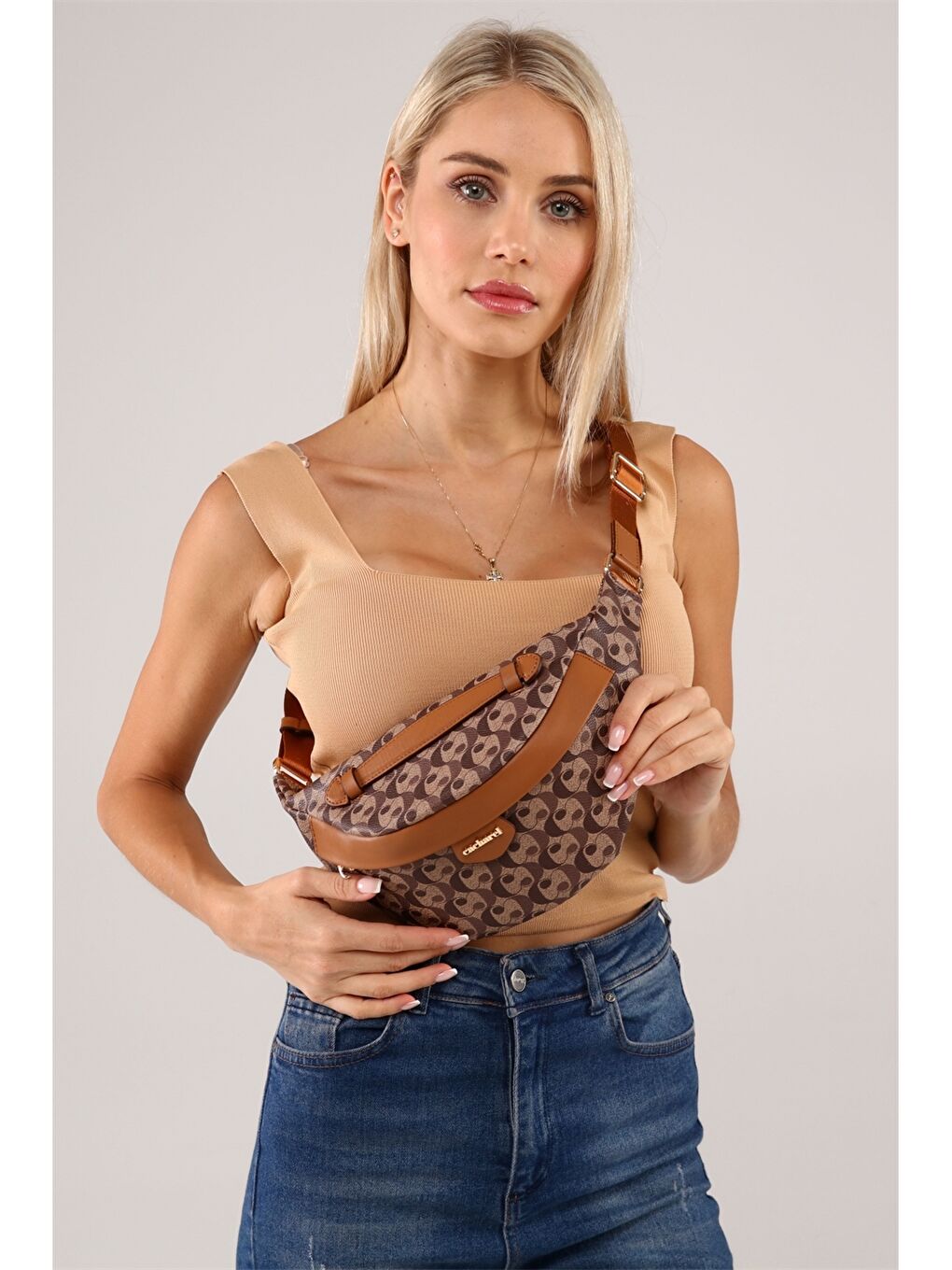 Kahverengi Desenli Kadın Bel Çantası-1