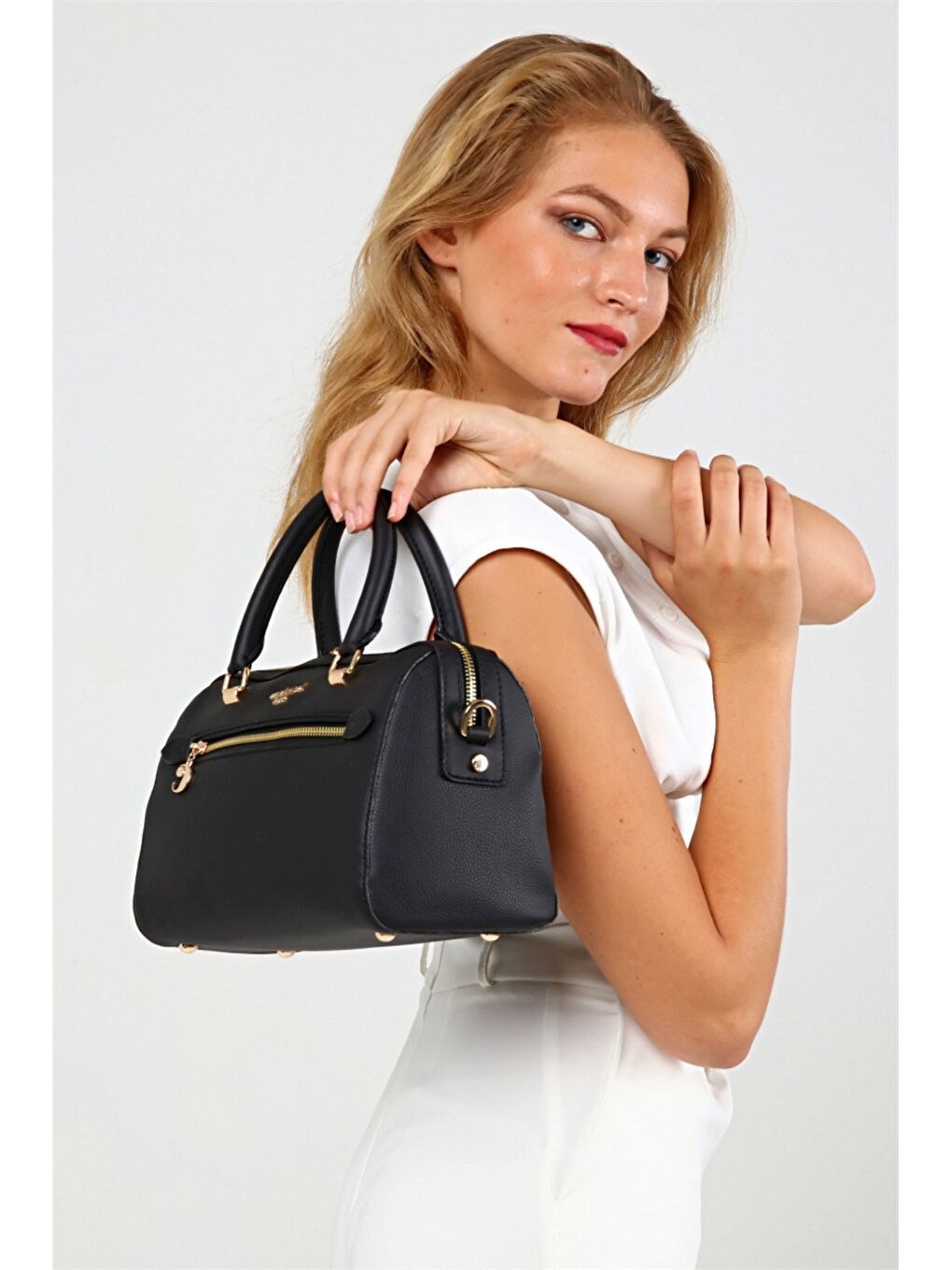 Siyah Kadın Düz El Çantası