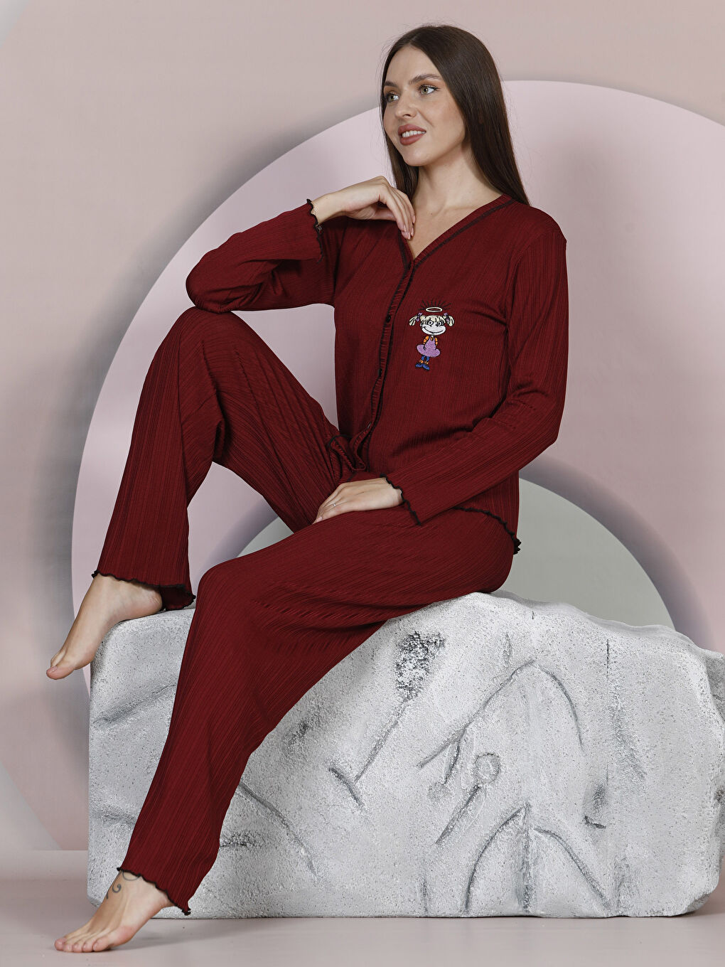 V-Neck Embroidered Long Sleeve Women's Pajamas Set
