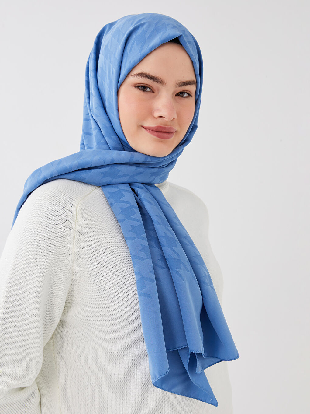 Mavi Kazayağı Desenli Kadın Şal