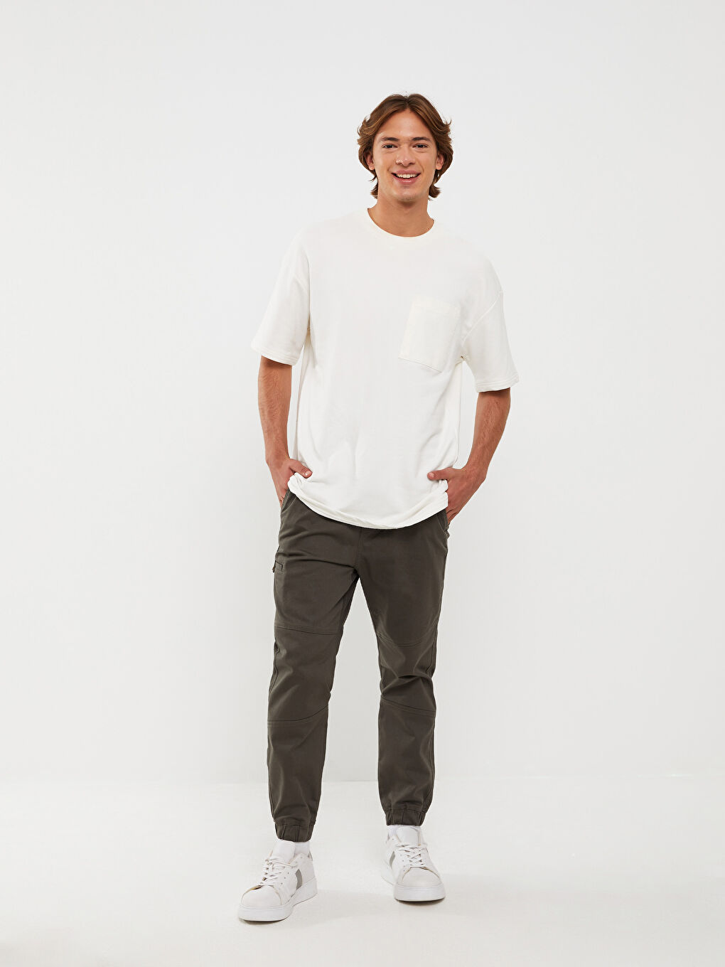 Haki Standart Kalıp Gabardin Erkek Jogger Pantolon