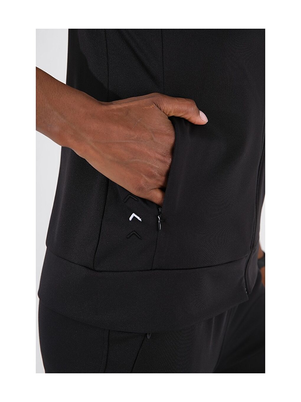 Siyah Dik Yaka Baskılı Uzun Kollu Kadın Spor Hırka ve Eşofman Altı Takımı-13