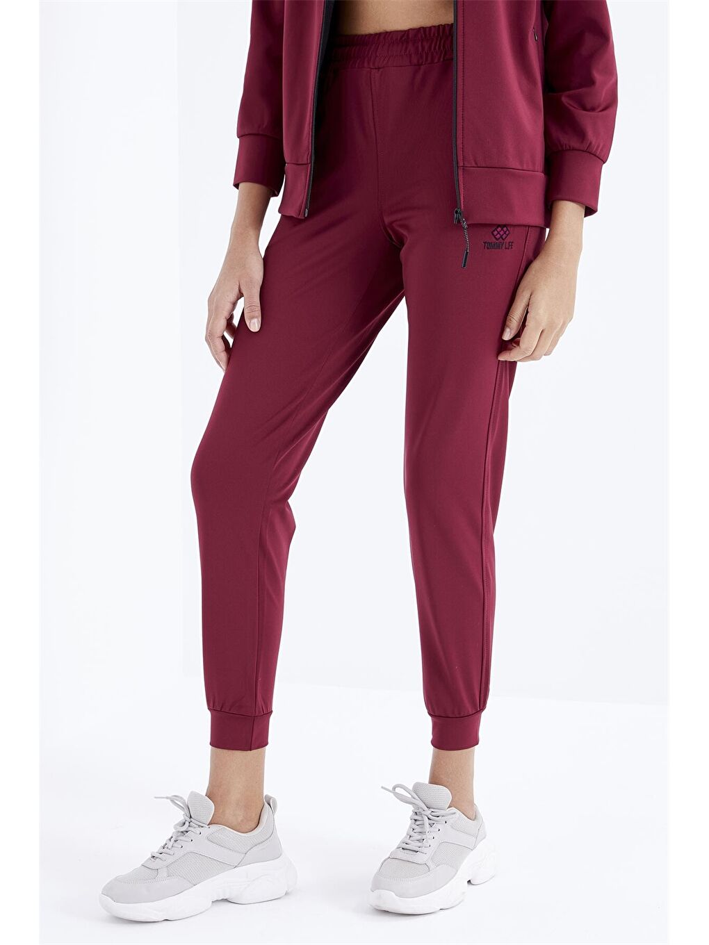 Bordo Dik Yaka Baskılı Uzun Kollu Kadın Spor Hırka ve Eşofman Altı Takımı-3