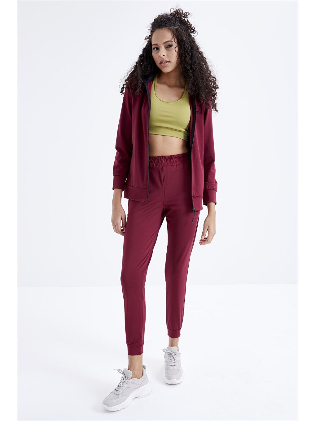Bordo Dik Yaka Baskılı Uzun Kollu Kadın Spor Hırka ve Eşofman Altı Takımı-4