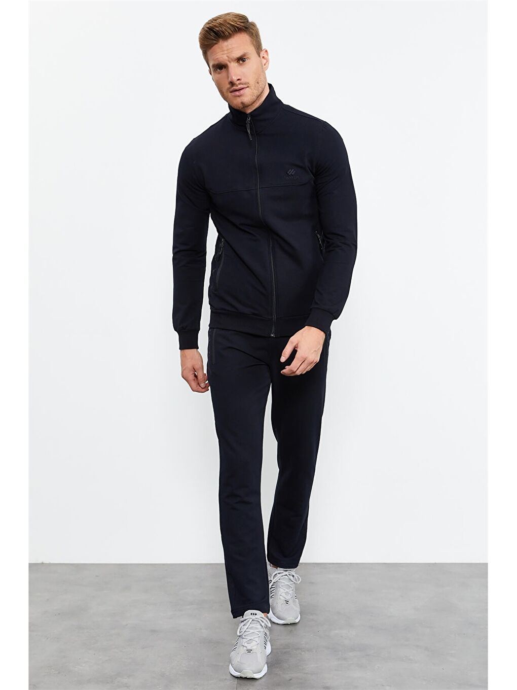 Lacivert Standart Kalıp Dik Yaka Erkek Eşofman Takımı