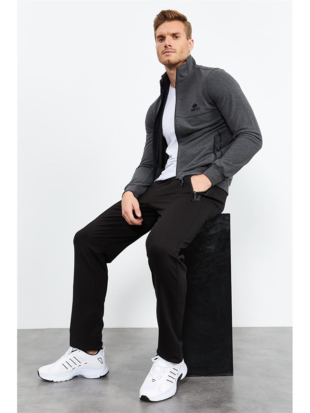 Antrasit Standart Kalıp Dik Yaka Erkek Eşofman Takımı-3