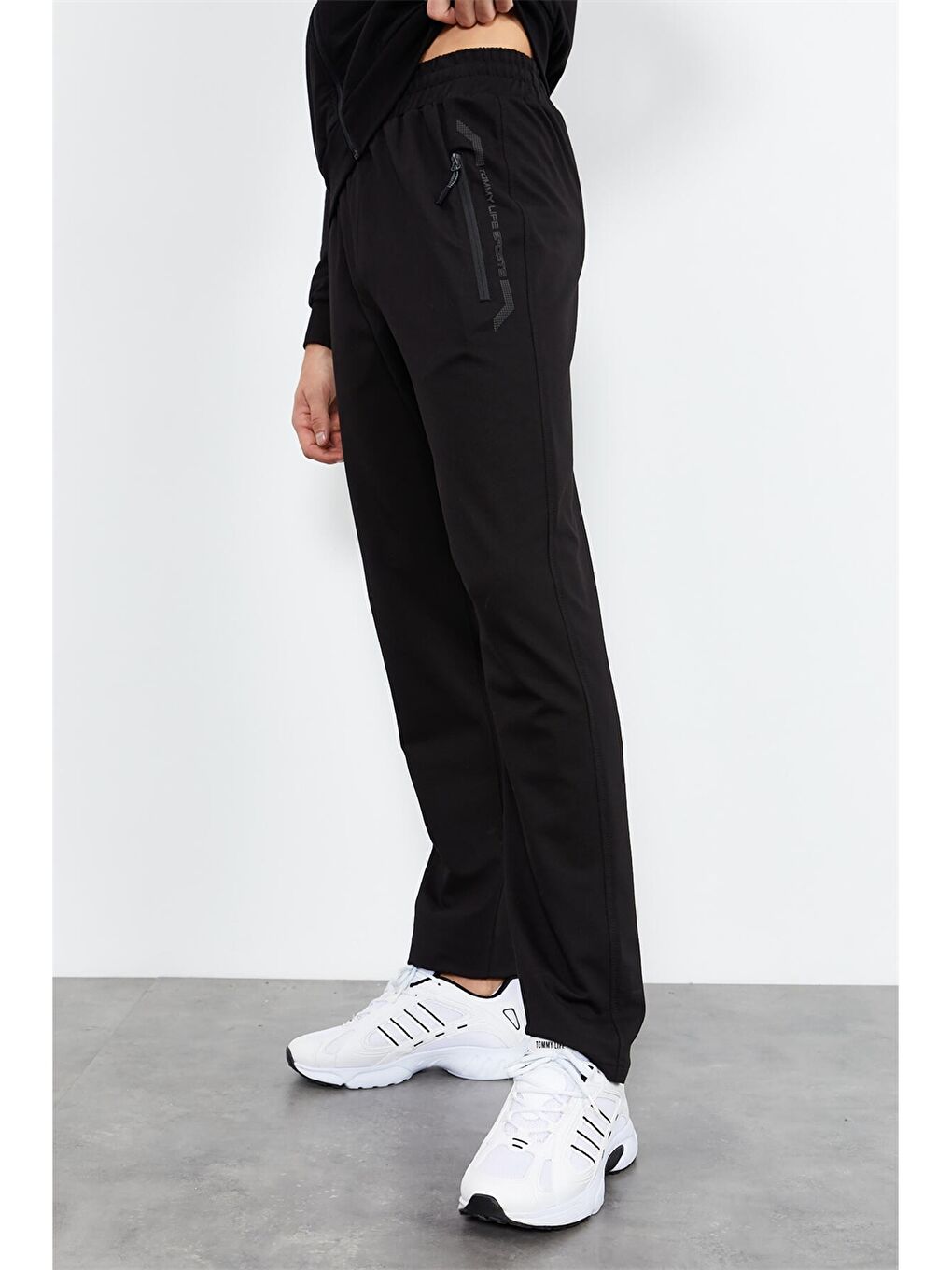 Siyah Standart Kalıp Dik Yaka Erkek Eşofman Takımı-3