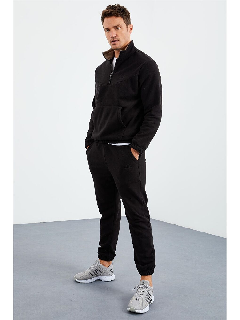 Tommy Life Siyah Standart Kalıp Dik Yaka Erkek Eşofman Takımı - 3