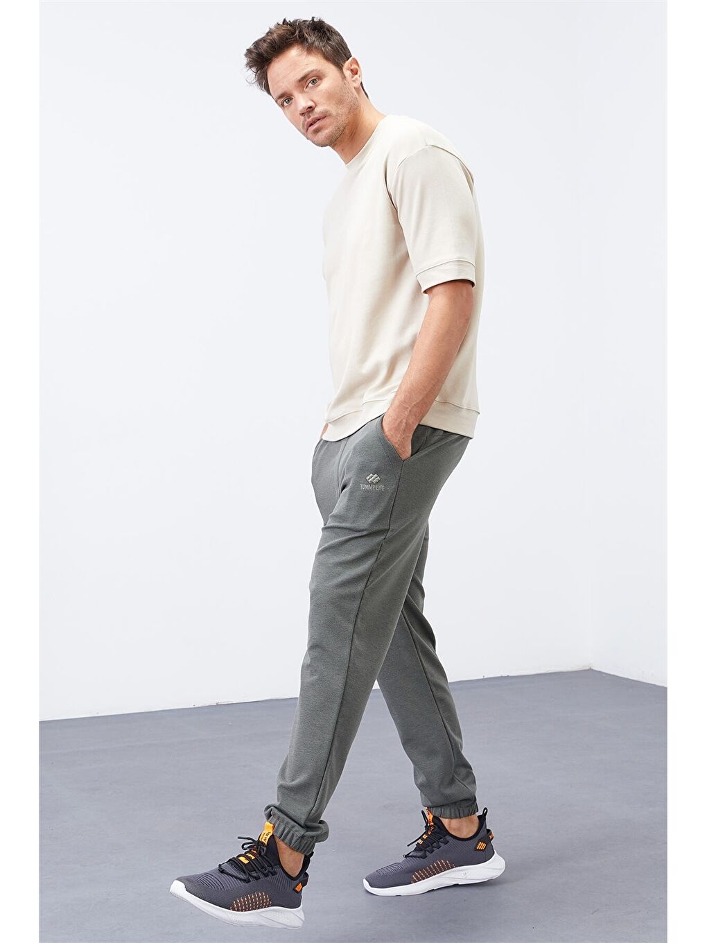 Yeşil Rahat Kalıp Erkek Jogger Eşofman Altı-4