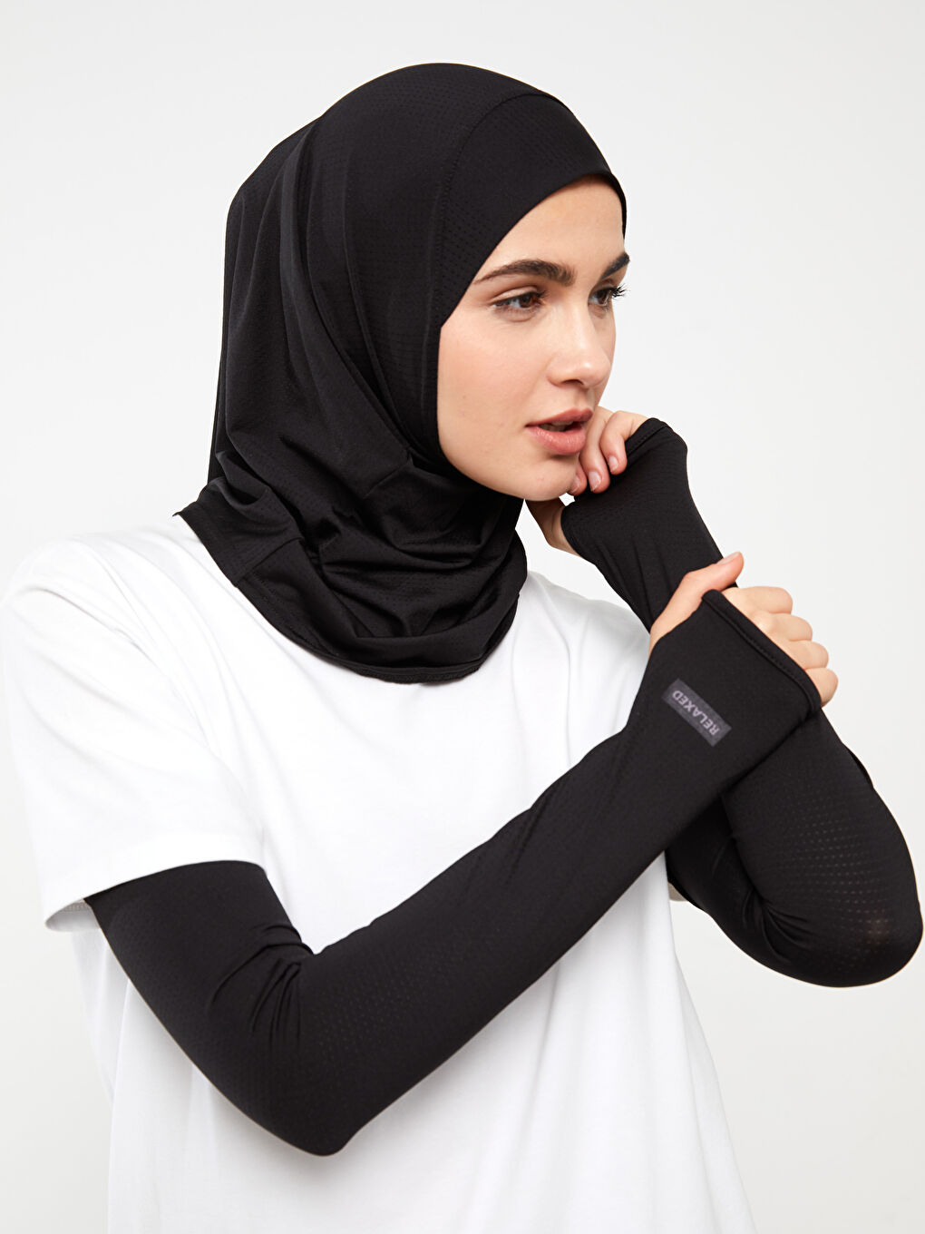 Siyah Kadın Bone ve Kolluk Seti-1