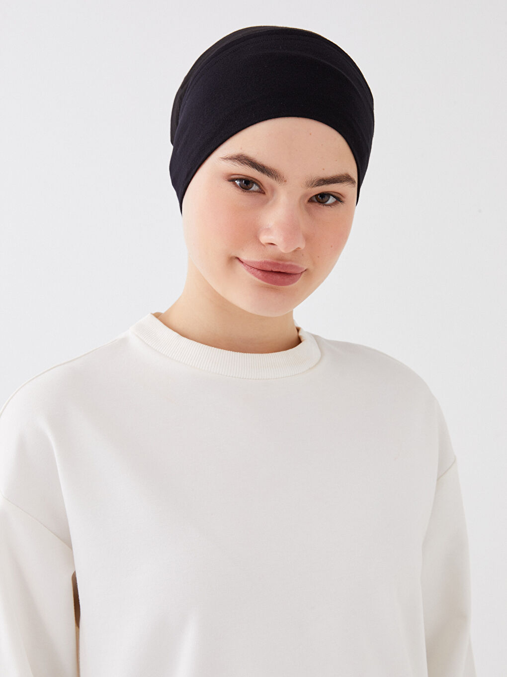 Siyah Kadın Düz Kaymaz Bandana Bone